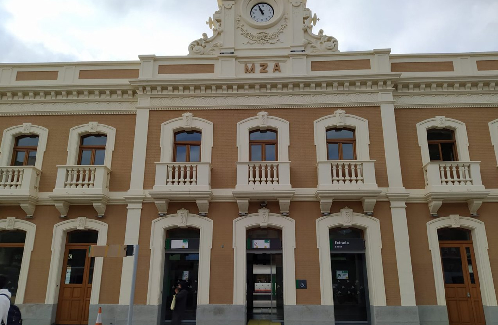 El Rey Felipe VI y el presidente Pedro Sánchez inauguran este lunes la línea de AVE Madrid-Murcia